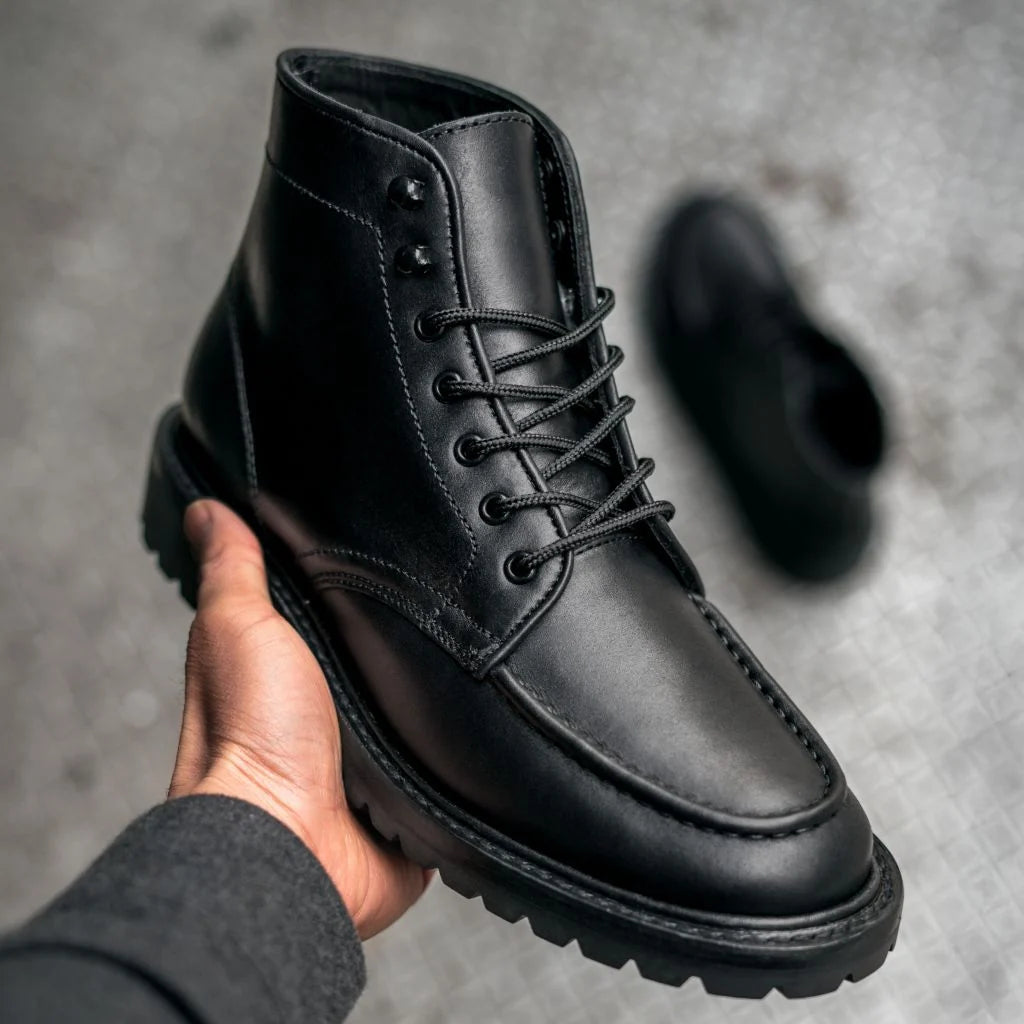 Diplomat | Black