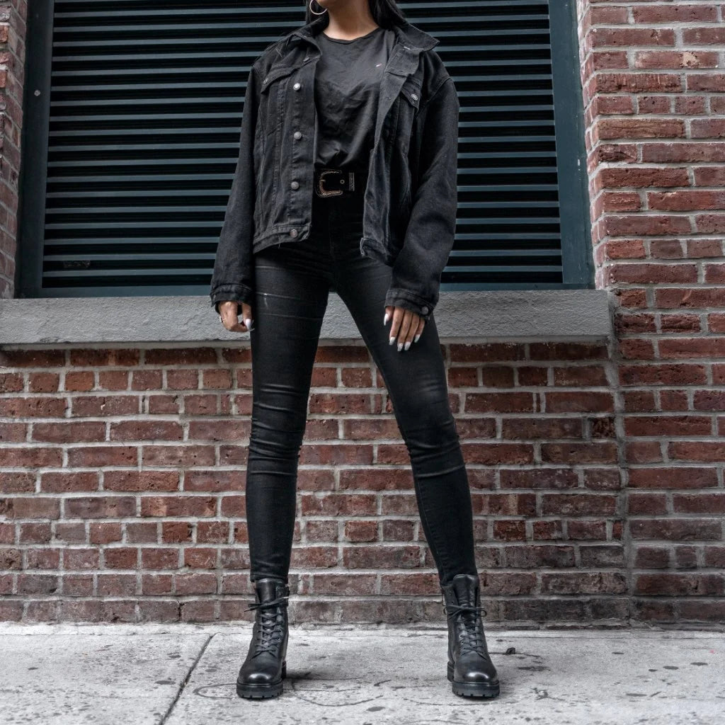 Combat | Black