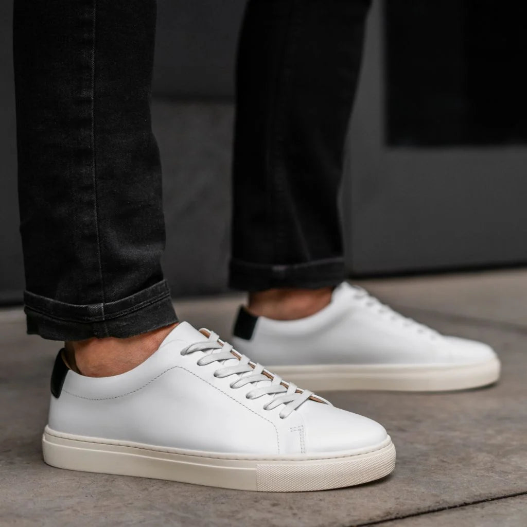 Encore | White & Black