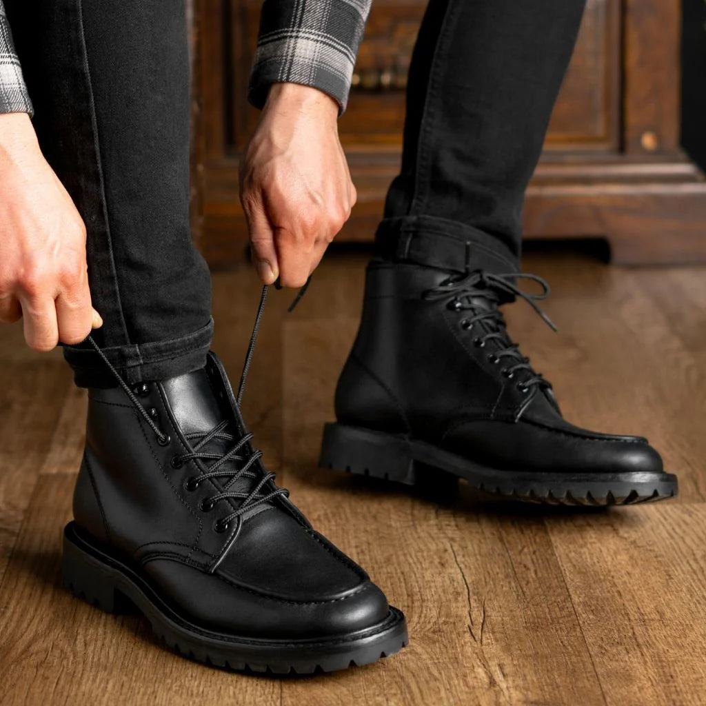 Diplomat | Black